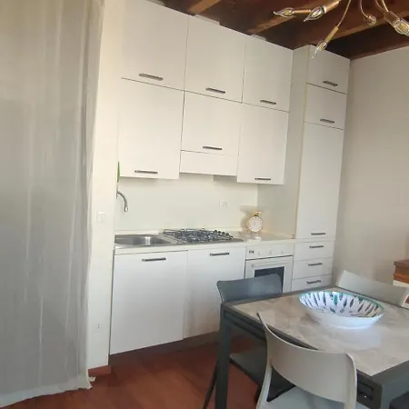 Apartment Piccolo Petronia 1911